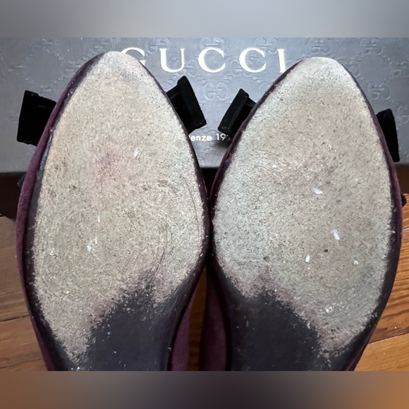 Authentic Gucci Viola Purple Suede Flats with Black Velvet Bow Size 38 - Picture 10 of 15
